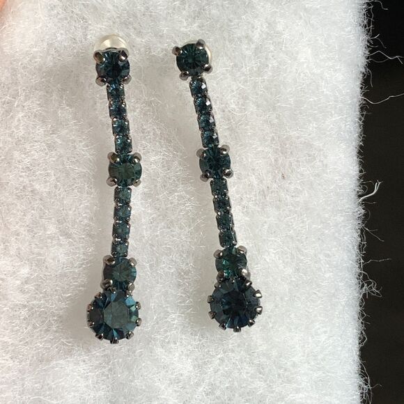 Carolee Blue Crystal Tennis Bracelet & Drop Earrings Set Gun Metal Dainty - Picture 5 of 7